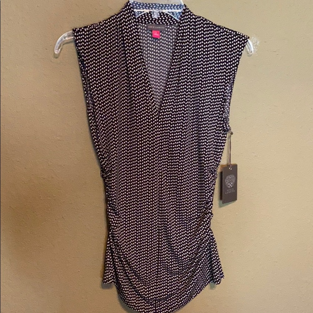 Vince Camuto Sleeveless Top NWT🔥